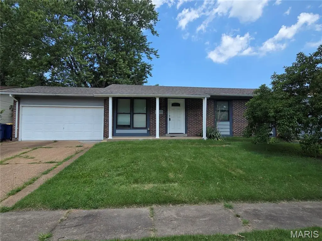 3019 Oriental Drive, Florissant, MO 63031 - #1