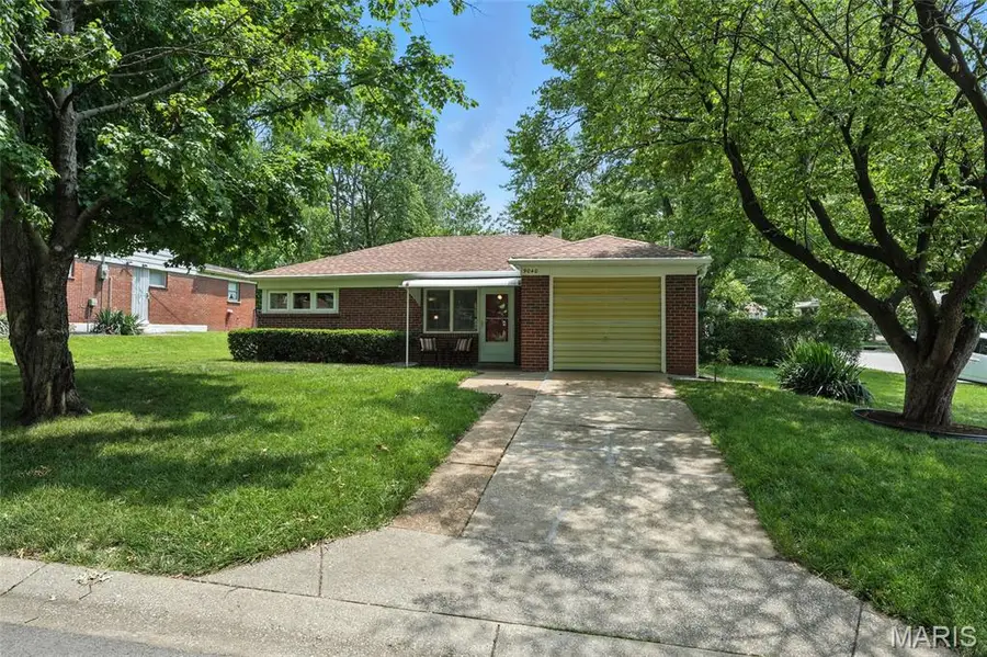 9040 Guthrie Avenue, Saint Louis, MO 63134 - #2