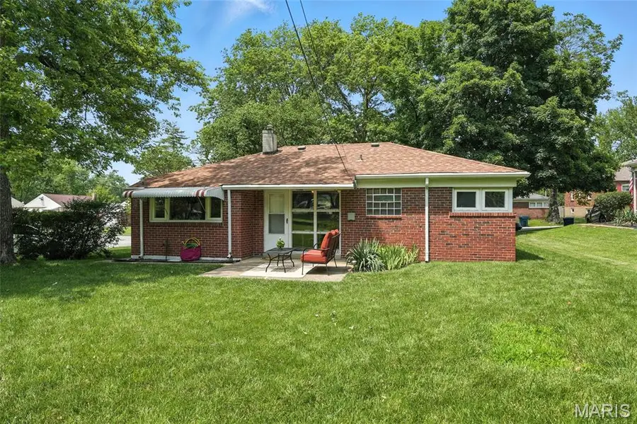 9040 Guthrie Avenue, Saint Louis, MO 63134 - #3