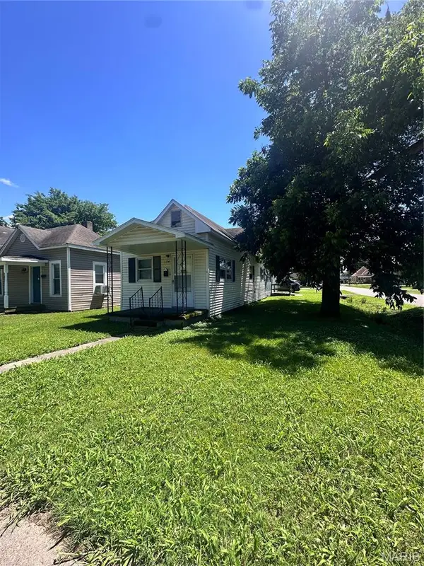 134 Cook Avenue, Chaffee, MO 63740