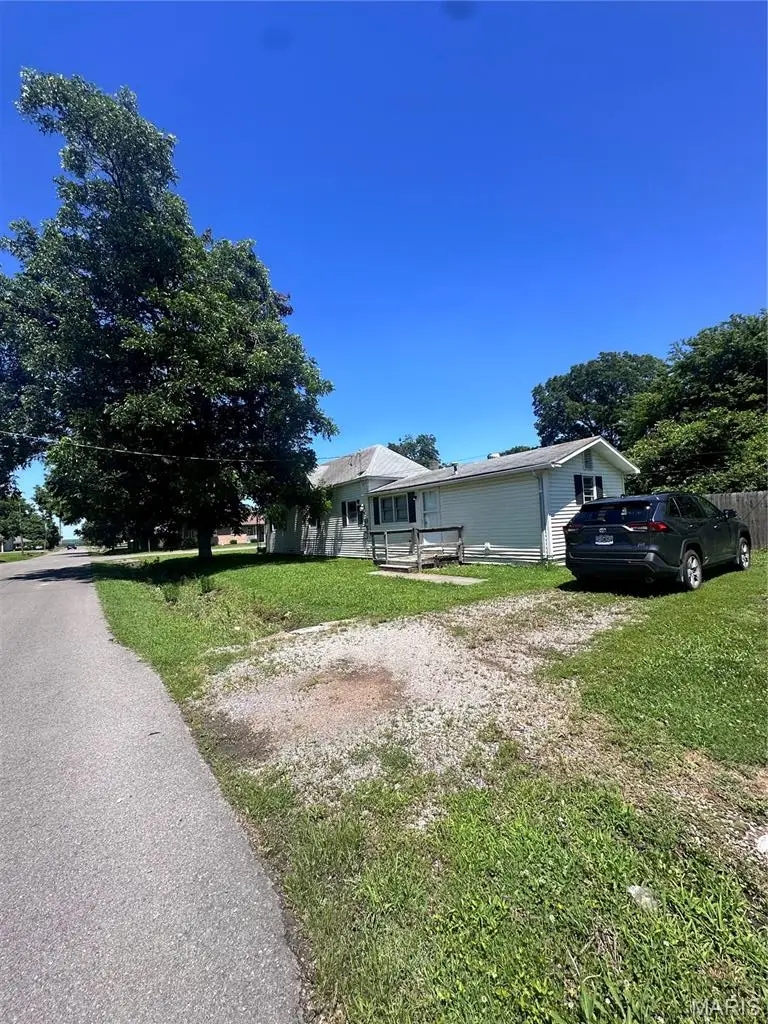 134 Cook Avenue, Chaffee, MO 63740 - #3