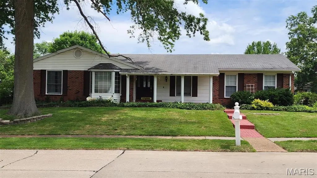 2900 Heatherton Drive, Florissant, MO 63033 - #1