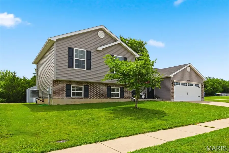 428 Honeysuckle Creek Drive, Wentzville, MO 63385 - #3