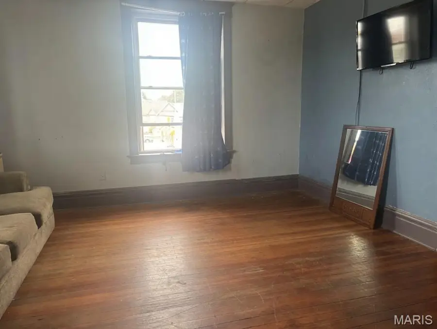 321 W Main Street, Staunton, IL 62088 - #3
