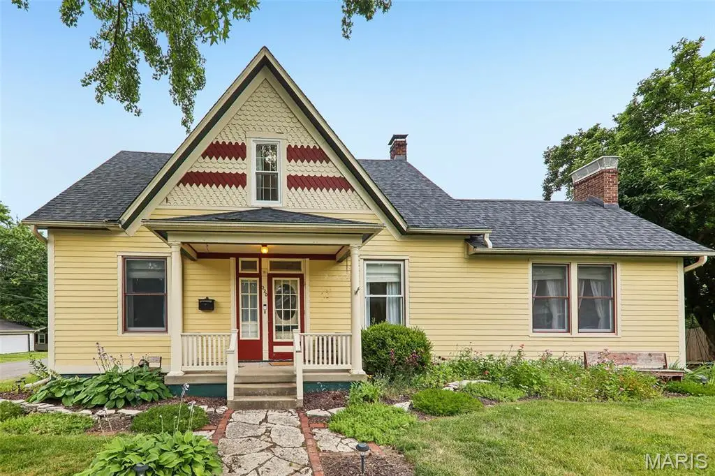 320 N Jefferson Street, Trenton, IL 62293 - #1