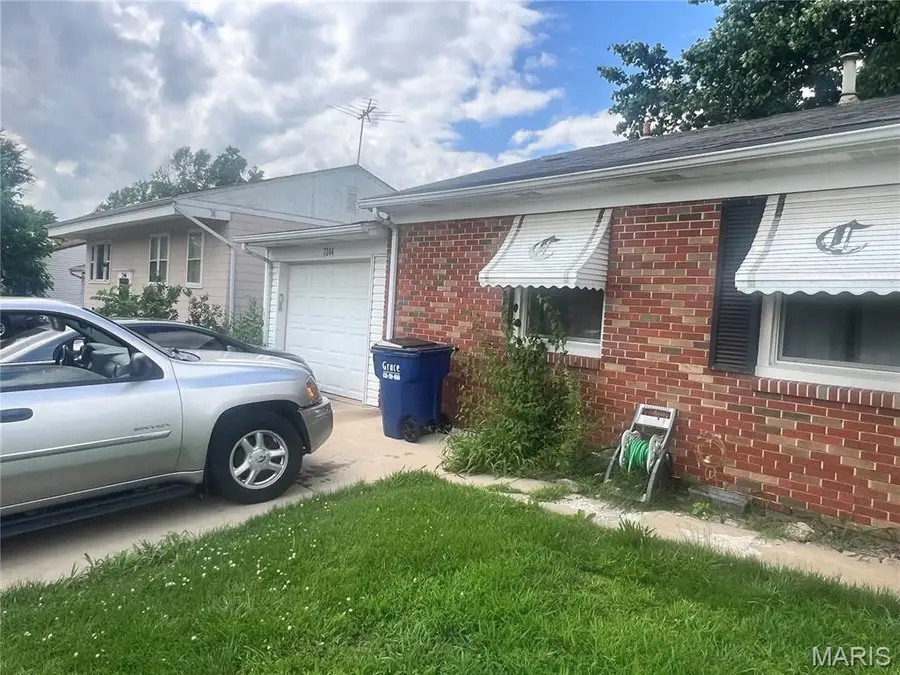 7344 Mexico Road, Saint Peters, MO 63376 - #3