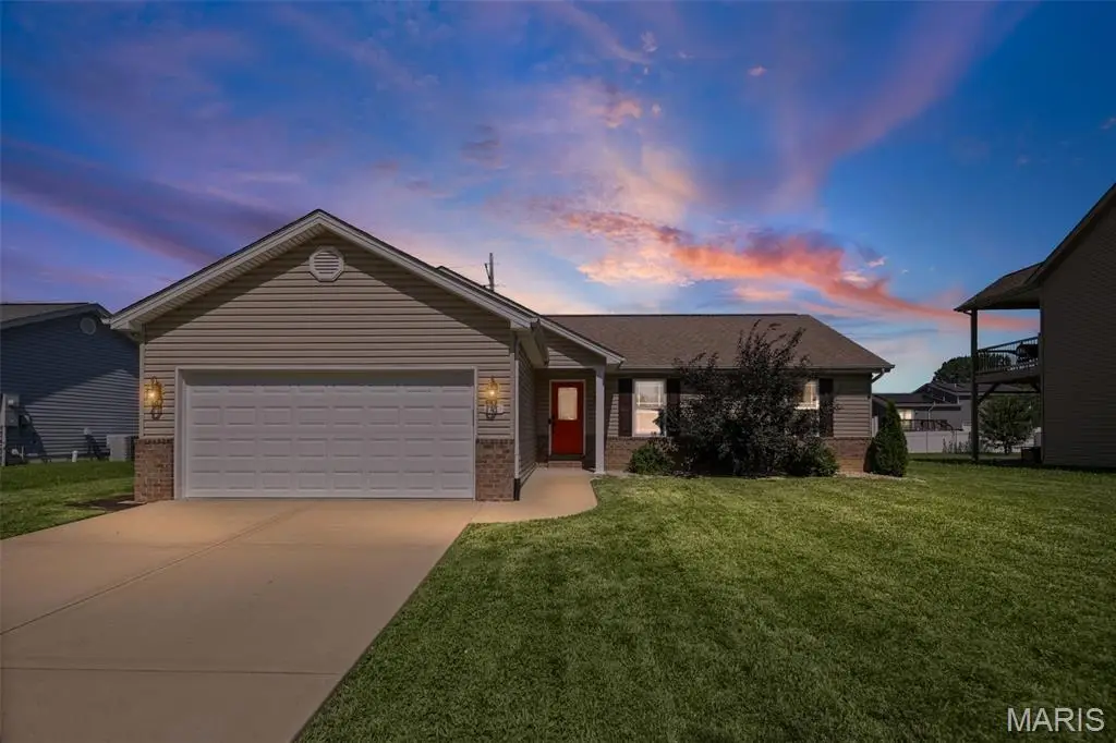 18 Del Ray Drive, Fairview Heights, IL 62208 - #1