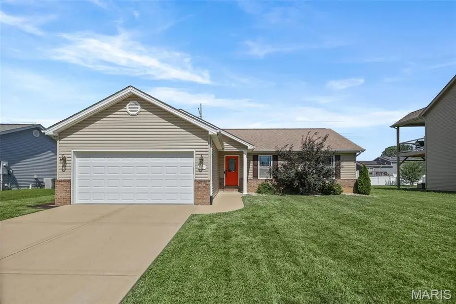 18 Del Ray Drive, Fairview Heights, IL 62208 - #2