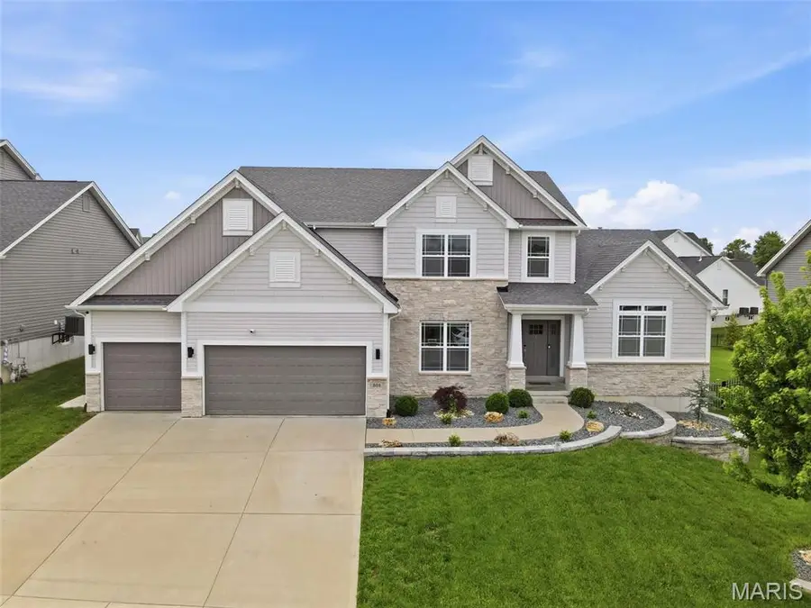 502 Leaning Woods Street, Saint Charles, MO 63301 - #2