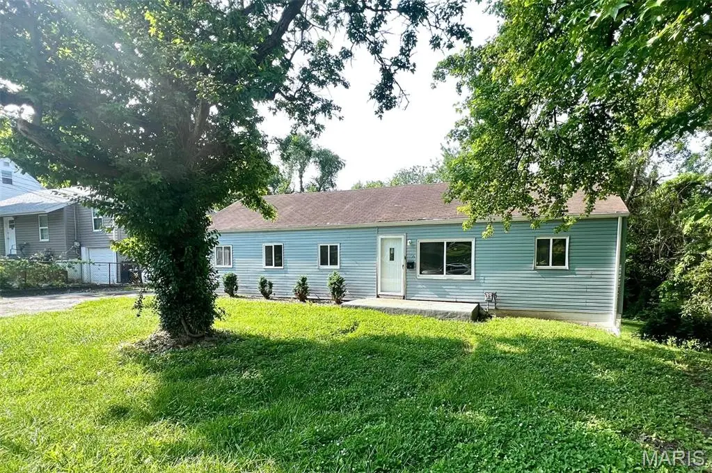 456 Bluff Drive, Riverview, MO 63137 - #1