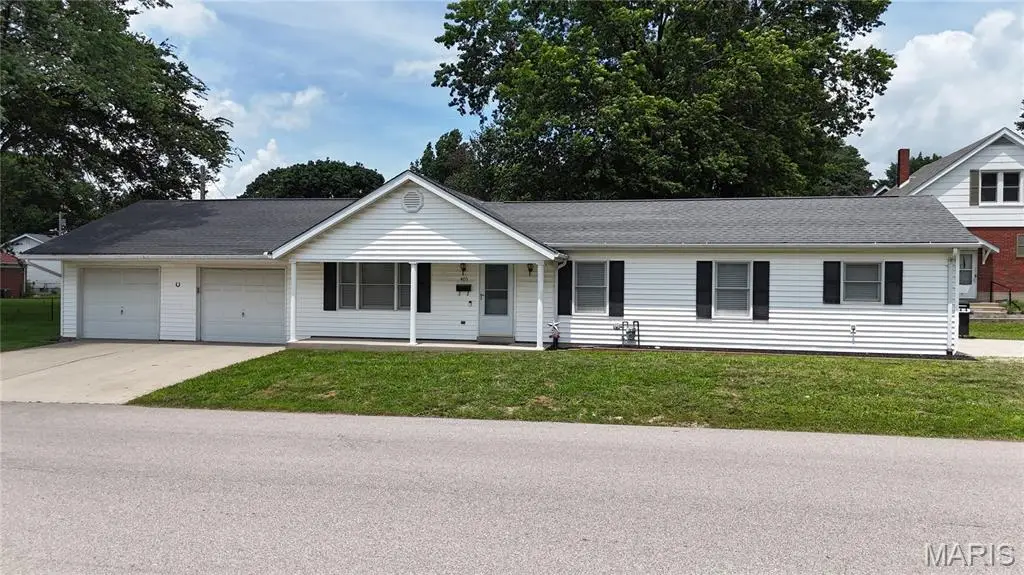 405 Veterans Drive, Waterloo, IL 62298 - #1