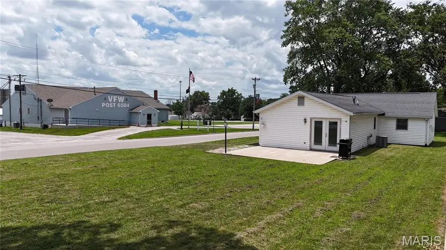 405 Veterans Drive, Waterloo, IL 62298 - #2