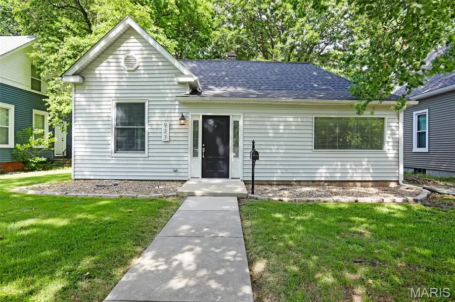 927 Troy Road, Edwardsville, IL 62025 - #2