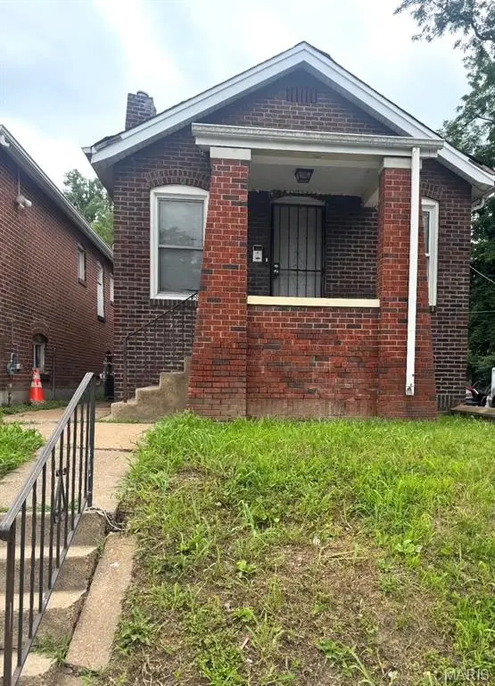 5518 Maffitt Avenue, St Louis, MO 63112