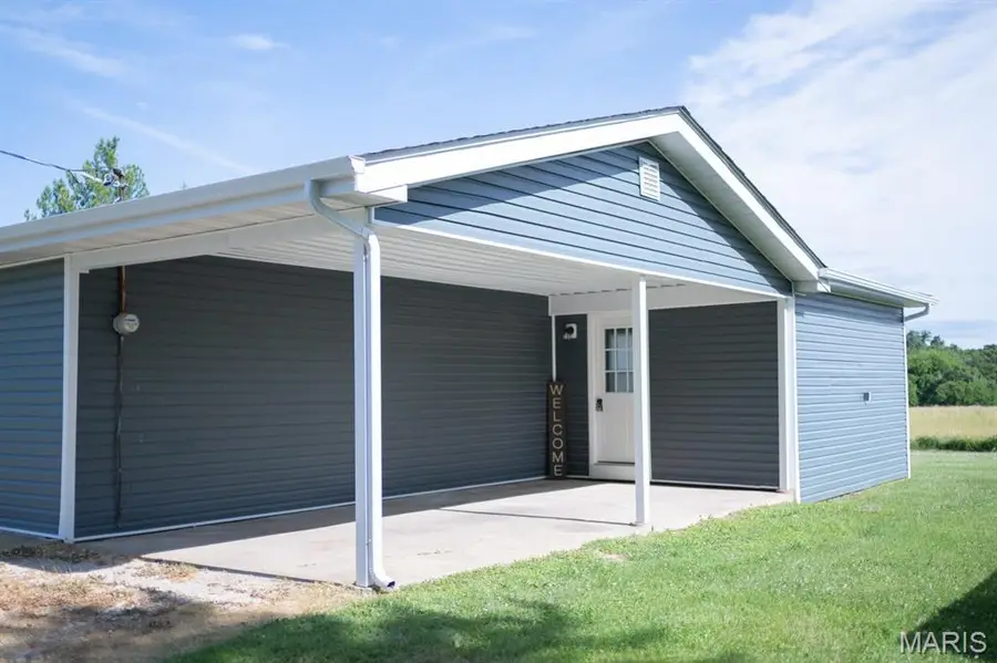 816 W Jackson Avenue, Owensville, MO 65066 - #2