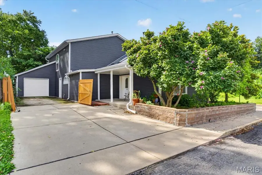 114 M Street, Edwardsville, IL 62025 - #2