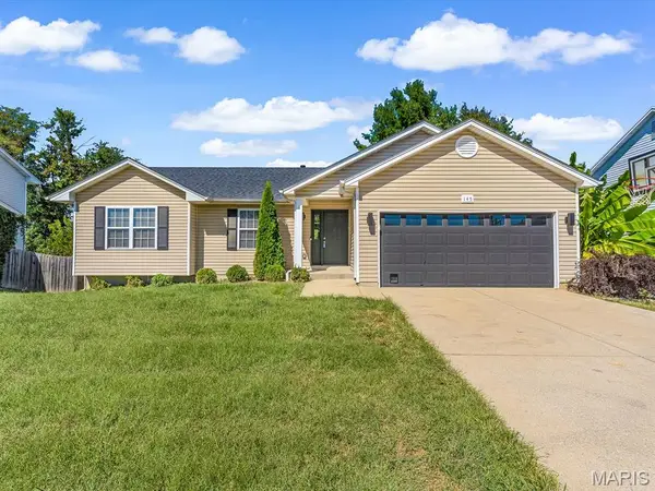 145 Pine Hollow Lane, Collinsville, IL 62234