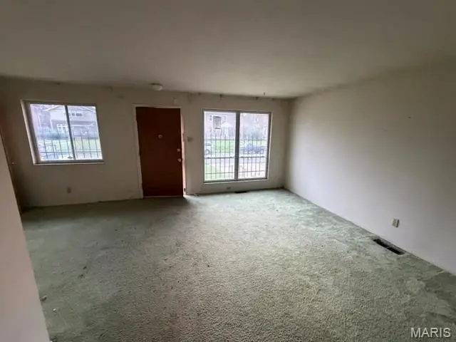 4454 San Francisco Avenue, Saint Louis, MO 63115 - #3