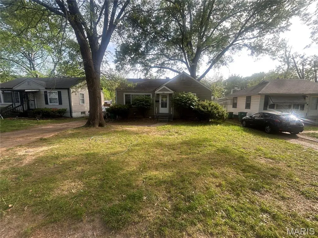 7516 Balfour Drive, Saint Louis, MO 63133 - #1