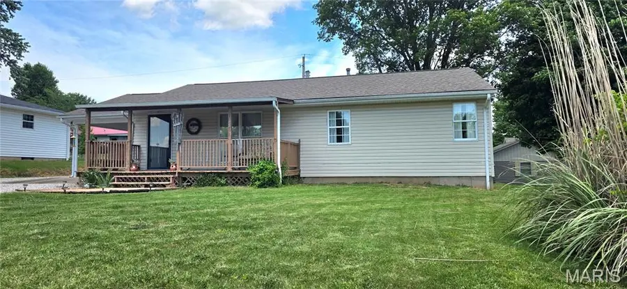 123 Allan Street, Chester, IL 62233 - #2