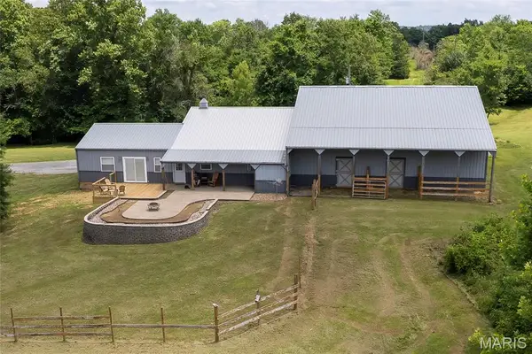 211 Henry Hicks Road, Herod, IL 62947