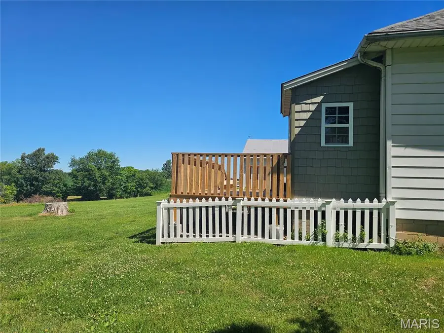 4511 Chester Road, Chester, IL 62233 - #3