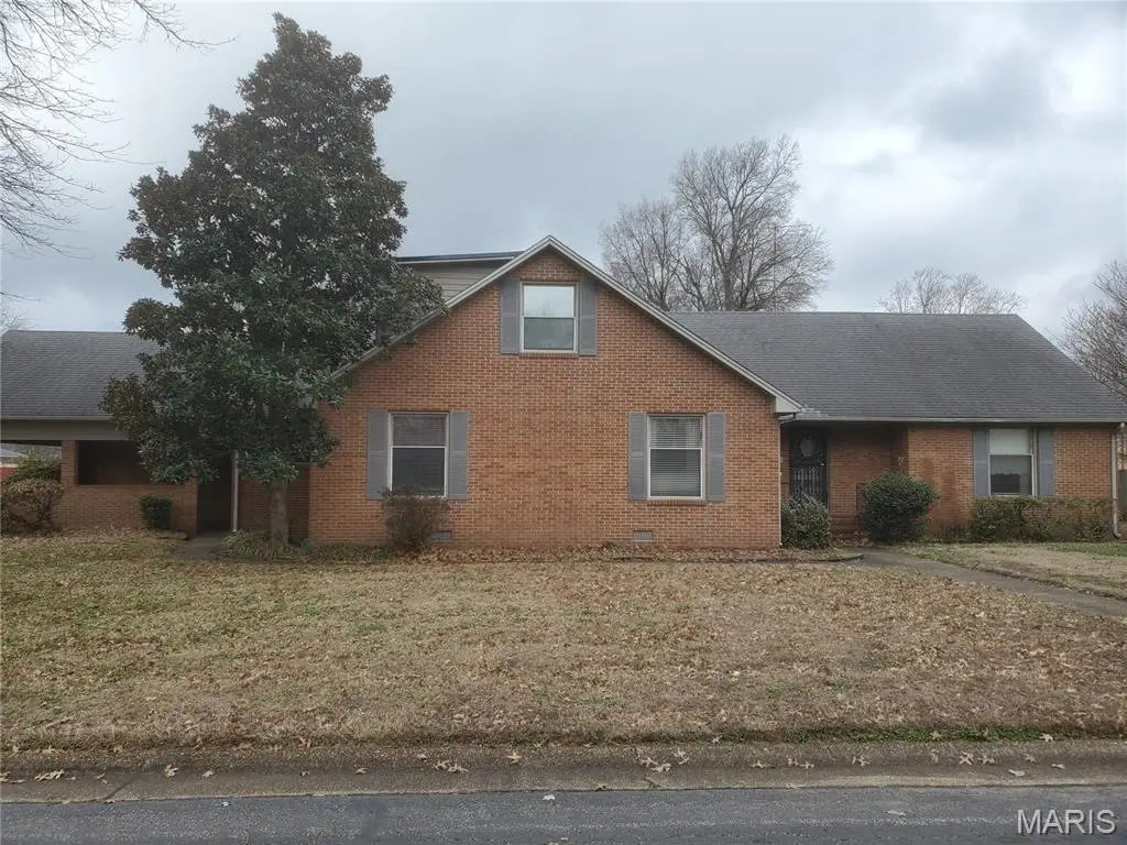 100 N Clayton Street, Charleston, MO 63834 - #1