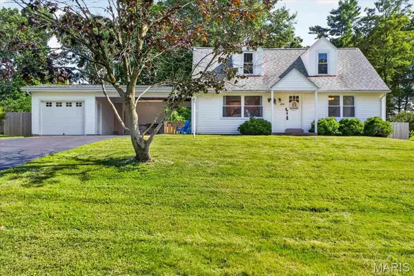 1024 Rose Hill Lane, Ellisville, MO 63021