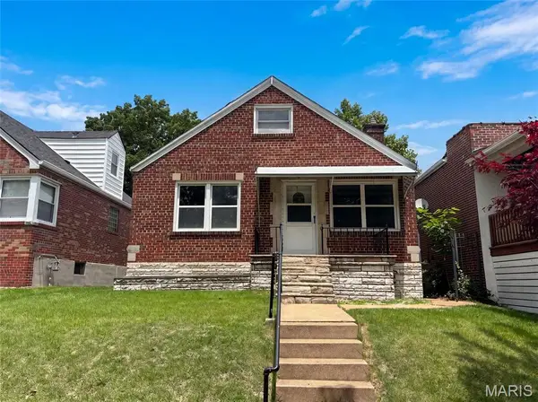 5363 Reber Place, St Louis, MO 63139