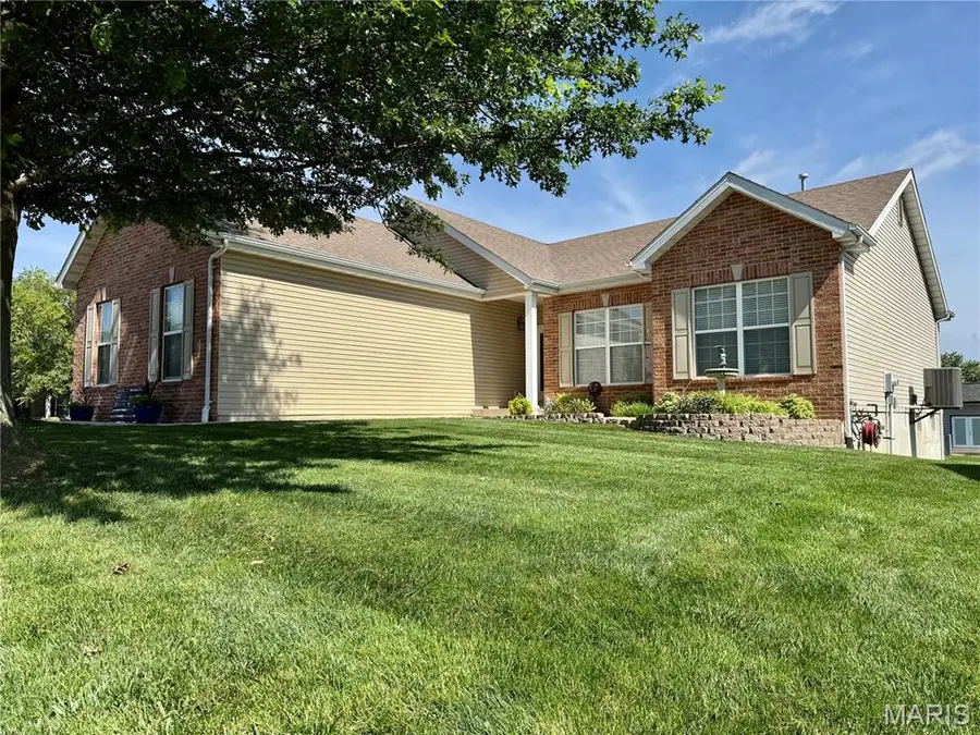 808 Blazing Star Drive, Waterloo, IL 62298 - #2