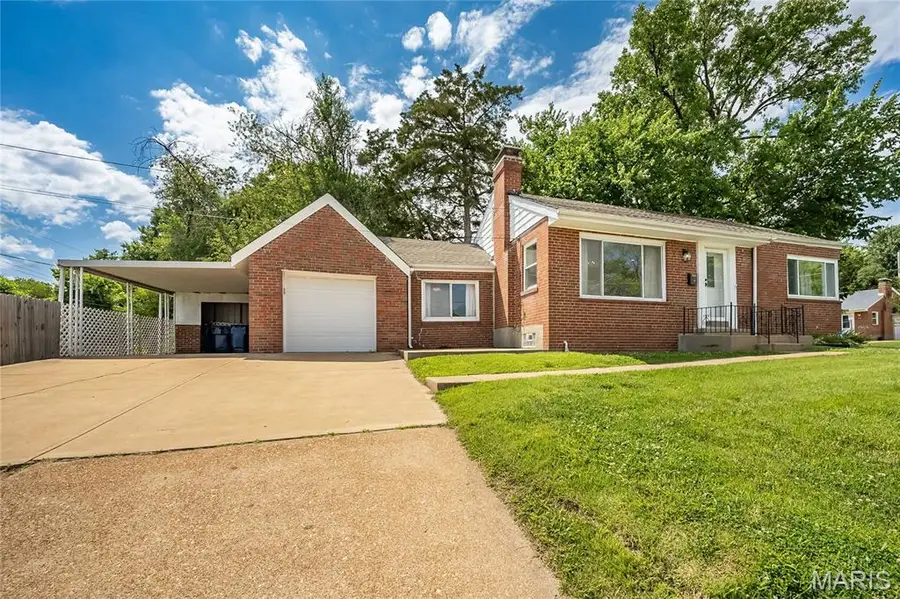 6300 Ashwell Drive, Saint Louis, MO 63123 - #3