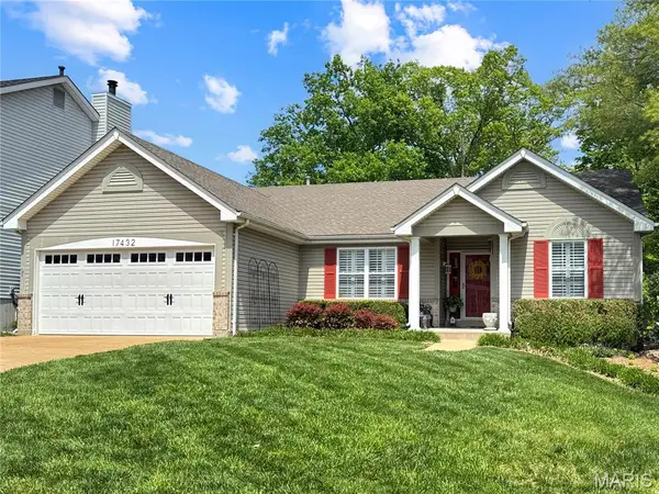 17432 Hilltop Ridge Drive, Eureka, MO 63025