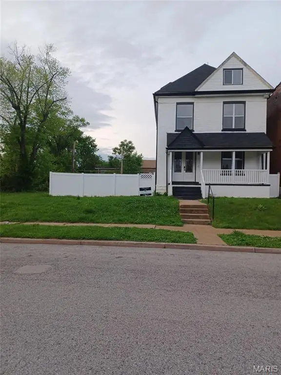 4465 Greer Avenue, St Louis, MO 63115