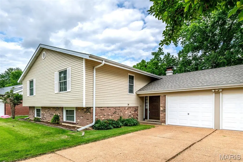12798 Highstone Drive, Saint Louis, MO 63146 - #1