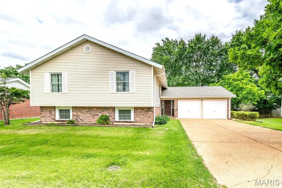 12798 Highstone Drive, Saint Louis, MO 63146 - #2