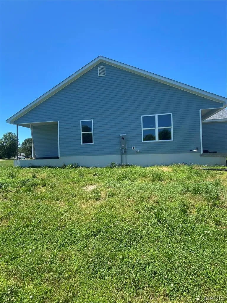 1406 Heather Lane, Greenville, IL 62246 - #3