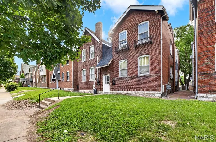 4726 S Grand Boulevard, Saint Louis, MO 63111 - #3