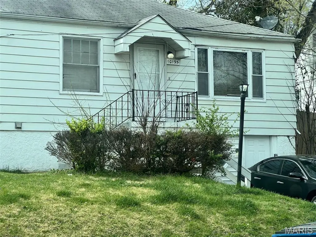 10195 Cloverdale Drive, Saint Louis, MO 63136 - #1