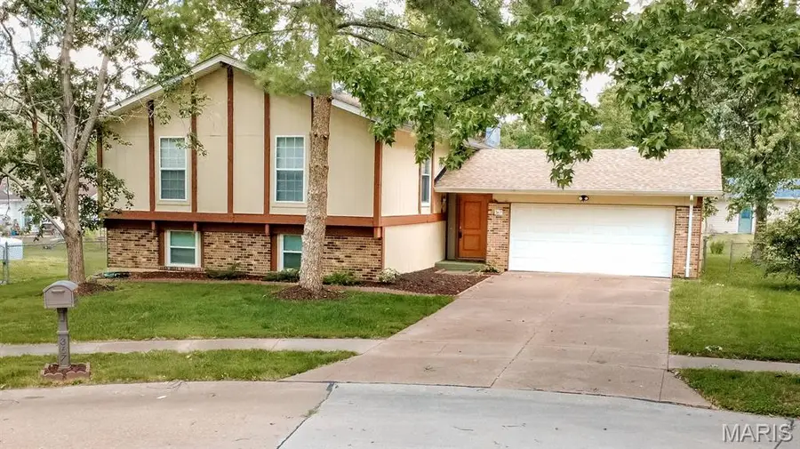 367 Napoli Court, Ballwin, MO 63021 - #2