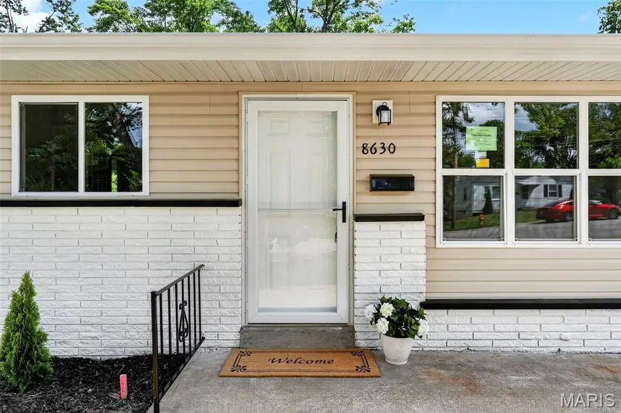 8630 North Avenue, Saint John, MO 63114 - #2