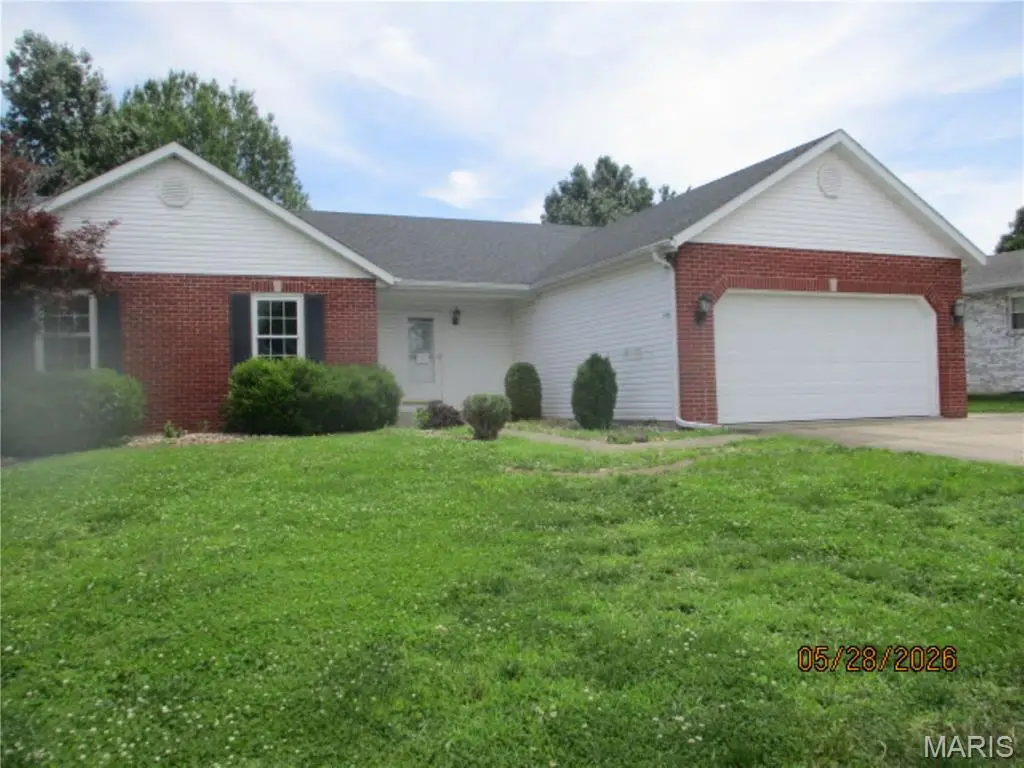318 Cortner Drive, Smithton, IL 62285 - #1