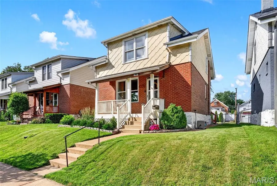 5325 Quincy Street, Saint Louis, MO 63109 - #2