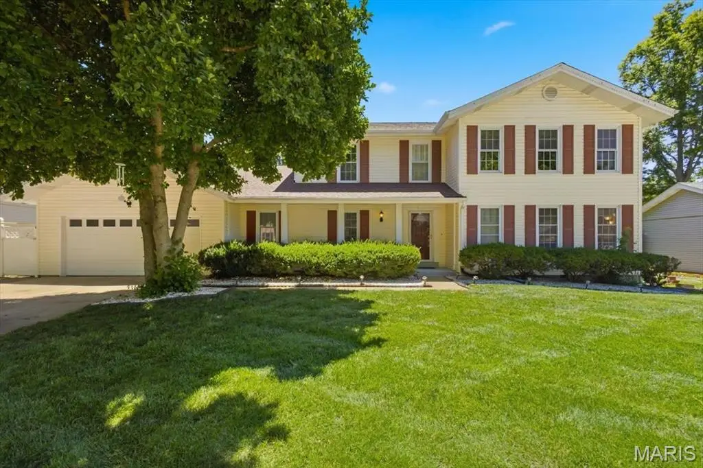 16014 Meadow Oak Drive, Chesterfield, MO 63017 - #1