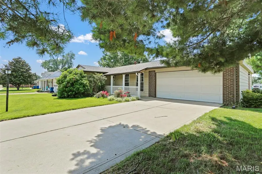 11826 Park Court, Maryland Heights, MO 63043 - #2