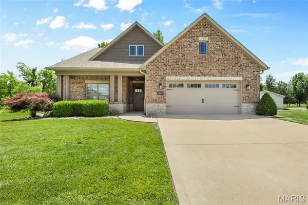 41 Nickel Plate Drive, Edwardsville, IL 62025