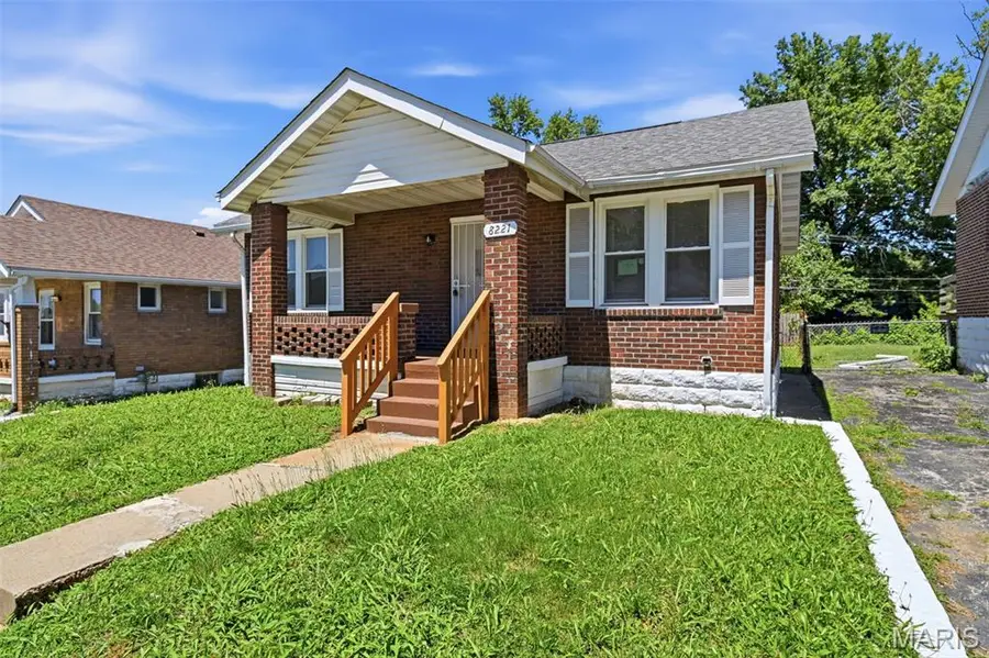 8221 Toddy Avenue, Saint John, MO 63114 - #2