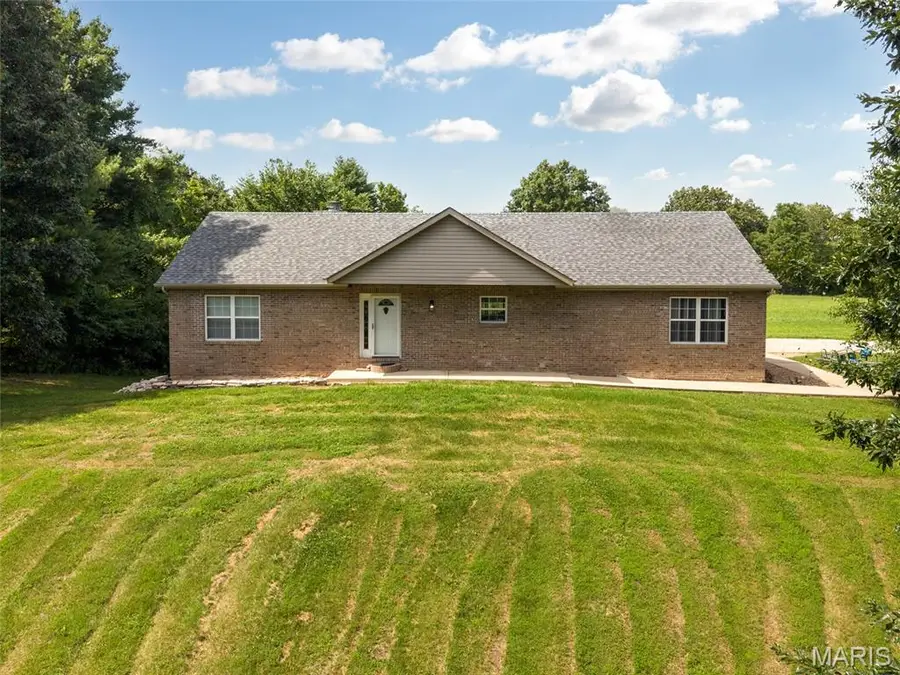 8125 E Mick Road, Edwardsville, IL 62025 - #2