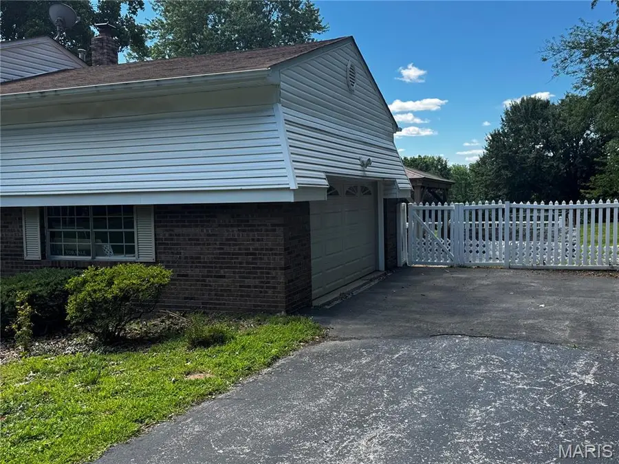 55 Queens Drive, Old Jamestown, MO 63034 - #2