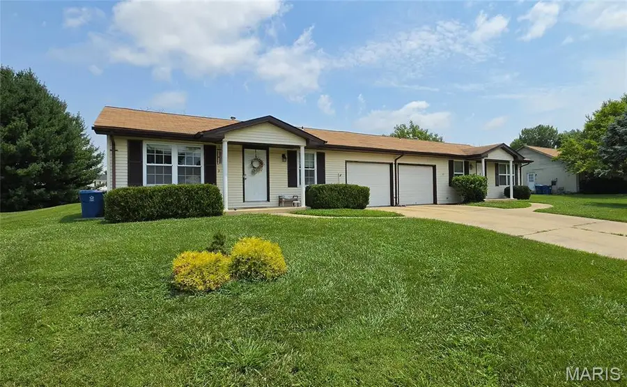 35 A&B Fox Meadow Lane, Glen Carbon, IL 62034 - #2