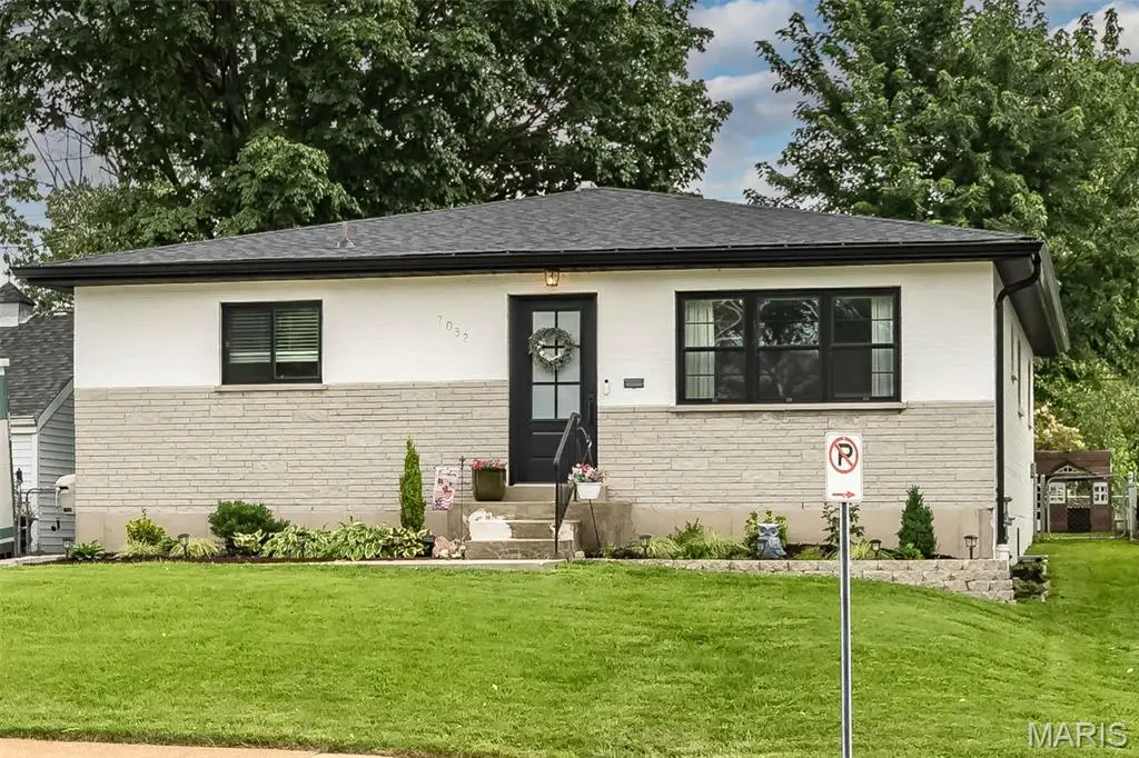 7032 Lansdowne Avenue, Saint Louis, MO 63109 - #1